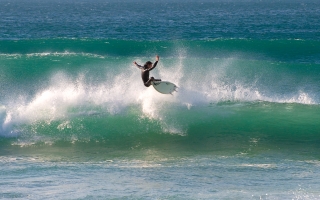 Jamie Crossman. Small air. Fistral.